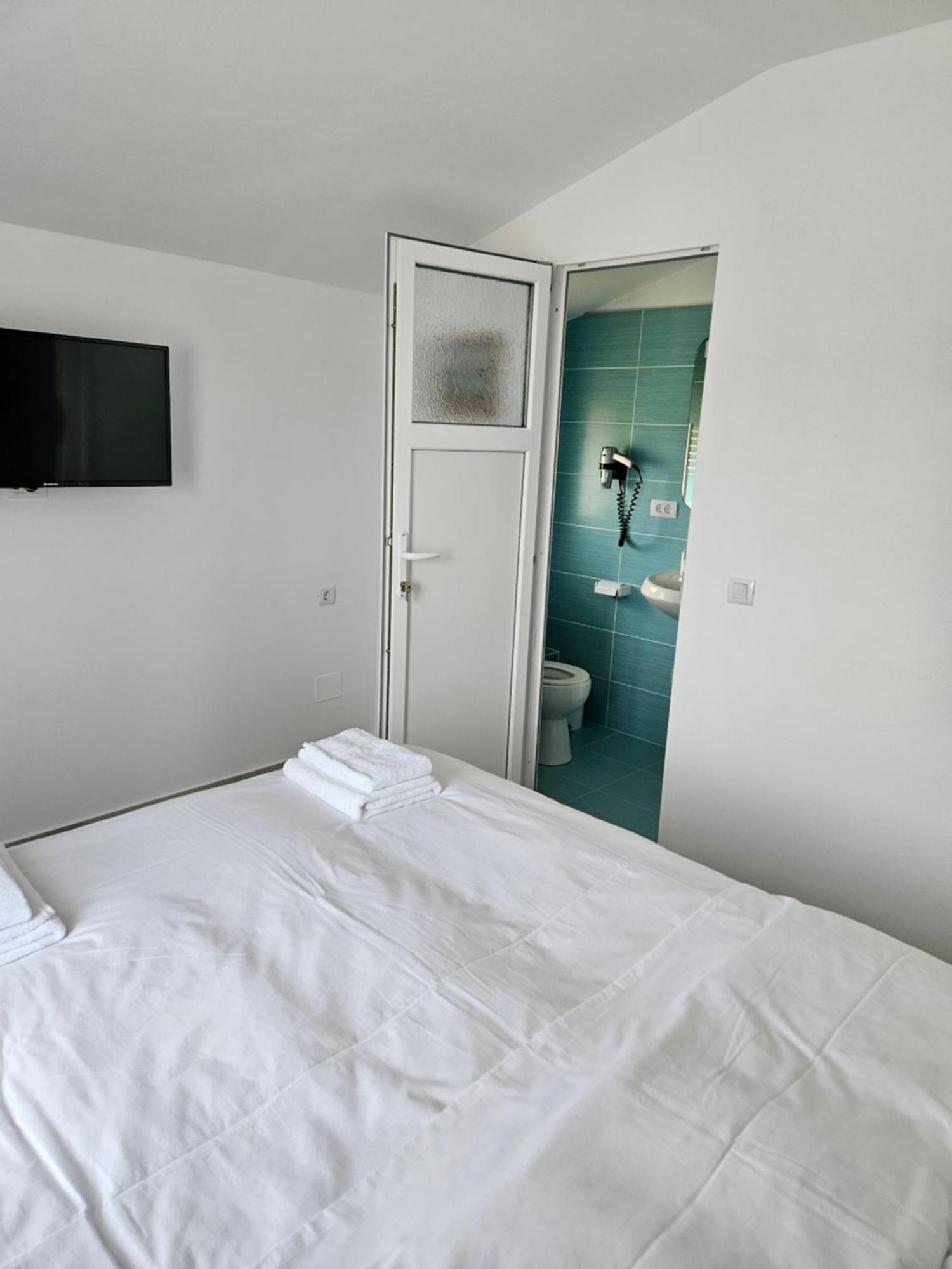 Casa Cristian Apartman Torda Kültér fotó